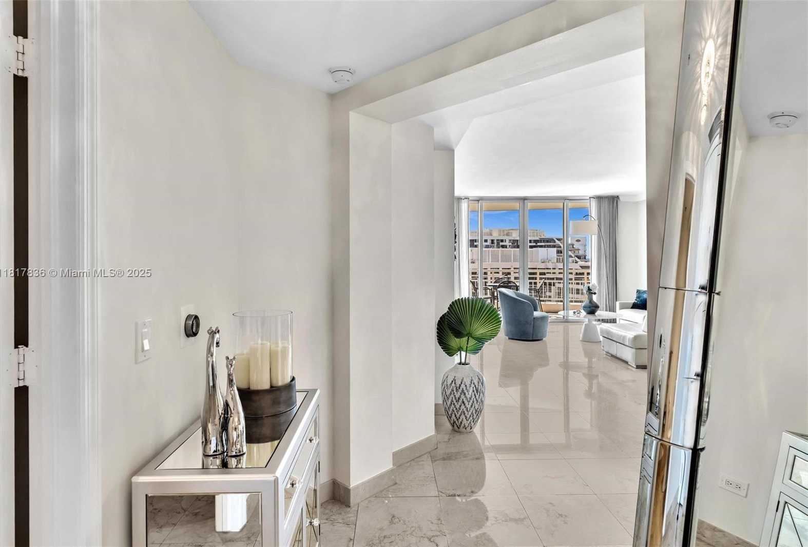 Small Image of 848 BRICKELL KEY DR #1805, Miami Number 5