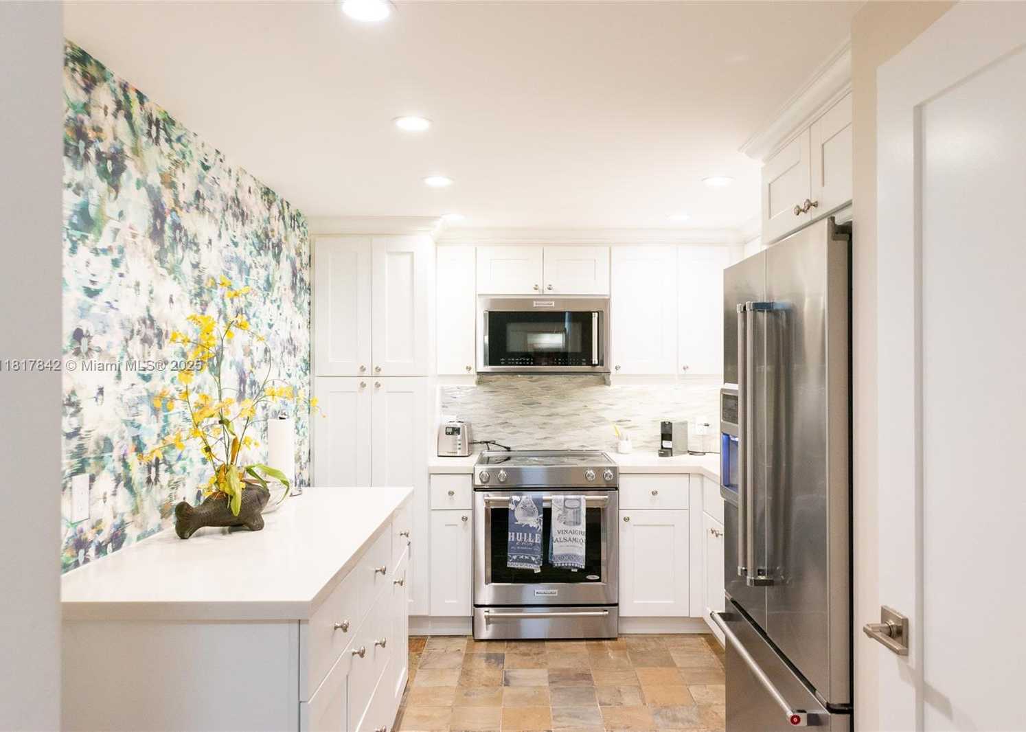 Small Image of 600 BILTMORE WAY #306, Coral Gables Number 11