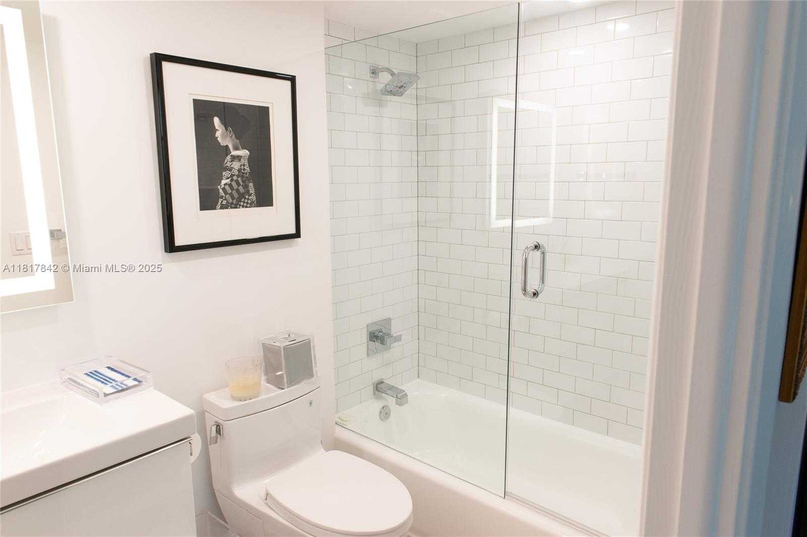 Small Image of 600 BILTMORE WAY #306, Coral Gables Number 23