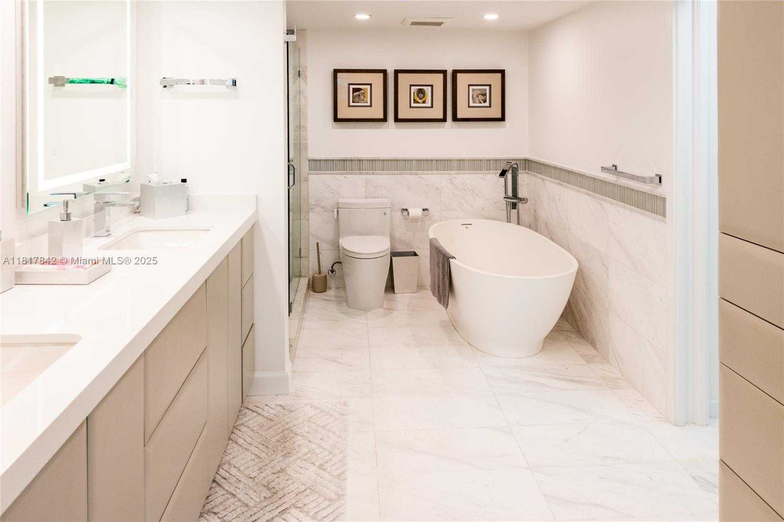 Small Image of 600 BILTMORE WAY #306, Coral Gables Number 26