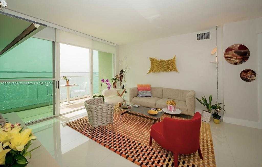 Small Image of 800 CLAUGHTON ISLAND DR #704, Miami Number 2