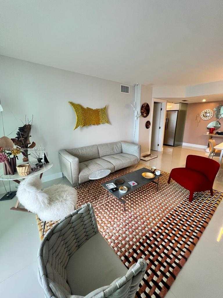 Small Image of 800 CLAUGHTON ISLAND DR #704, Miami Number 21