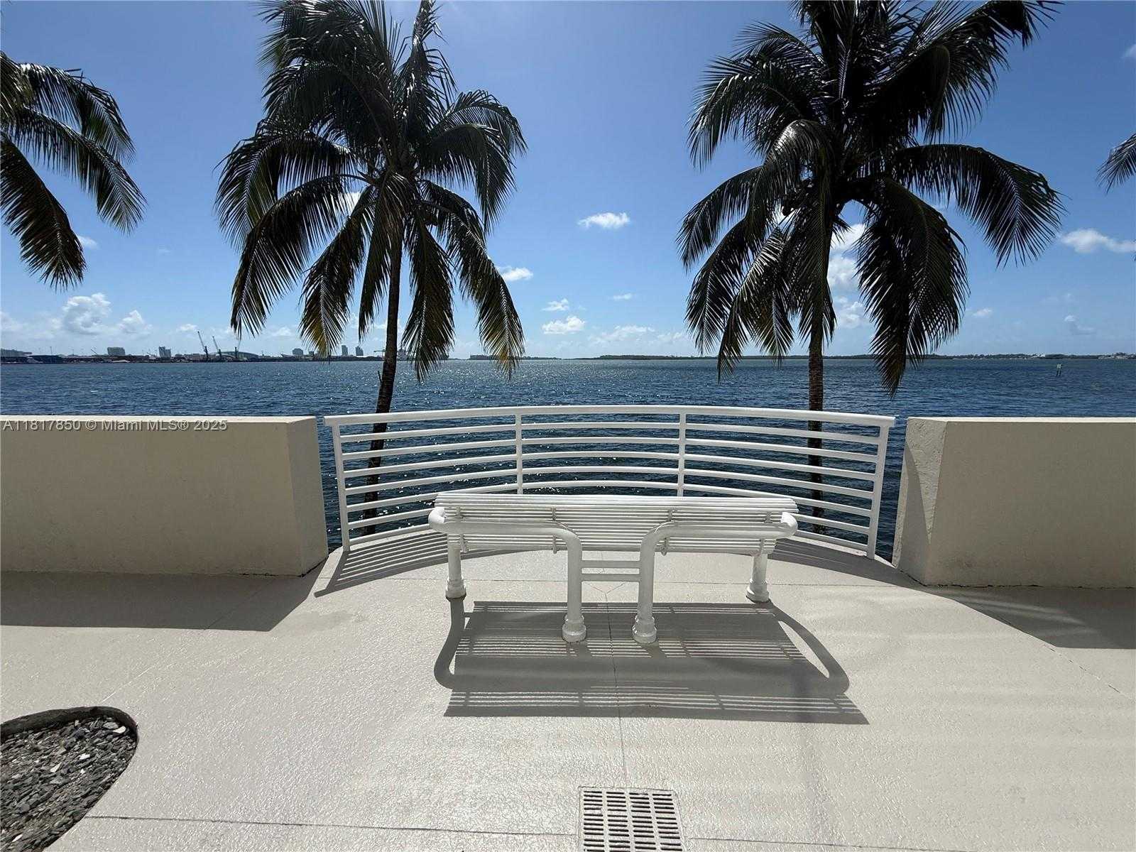 Small Image of 800 CLAUGHTON ISLAND DR #704, Miami Number 28