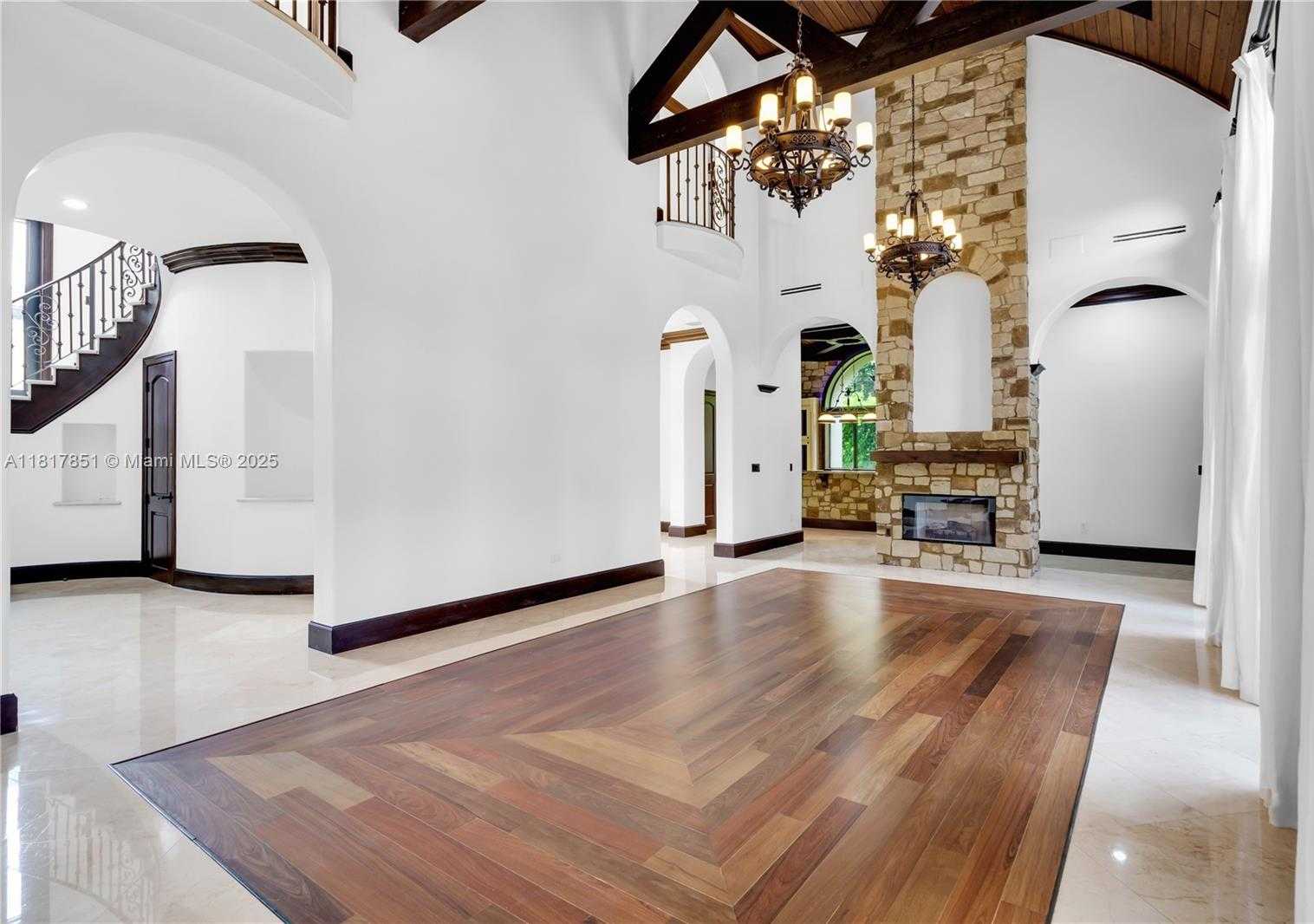 Small Image of 9801 SOUTH WEST 60TH CT, Pinecrest Number 12