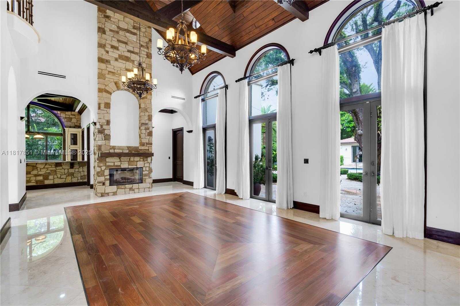 Small Image of 9801 SOUTH WEST 60TH CT, Pinecrest Number 13