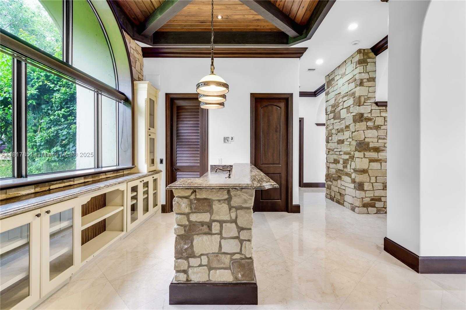 Small Image of 9801 SOUTH WEST 60TH CT, Pinecrest Number 15