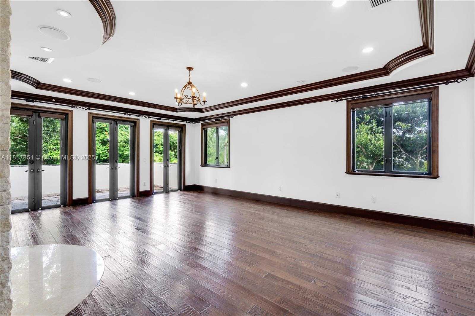 Small Image of 9801 SOUTH WEST 60TH CT, Pinecrest Number 31