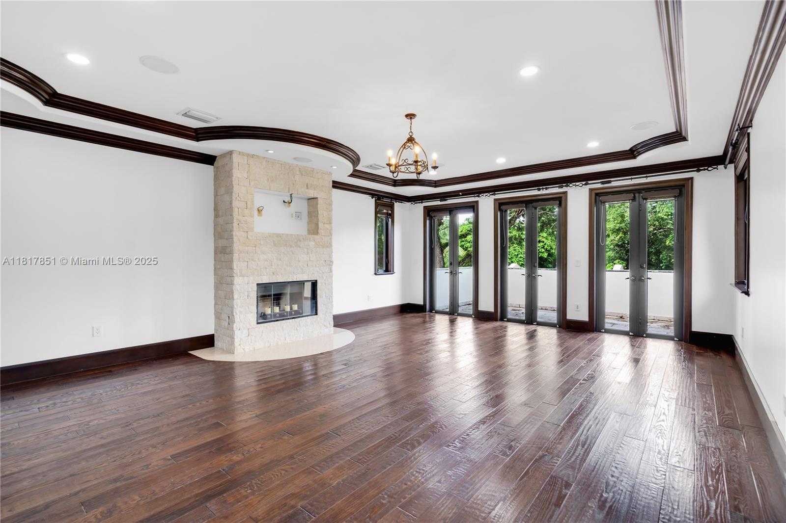 Small Image of 9801 SOUTH WEST 60TH CT, Pinecrest Number 32