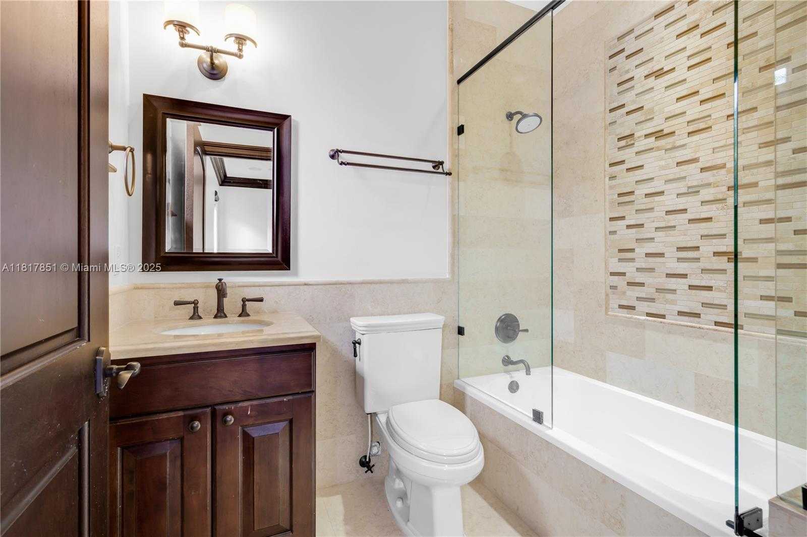 Small Image of 9801 SOUTH WEST 60TH CT, Pinecrest Number 35