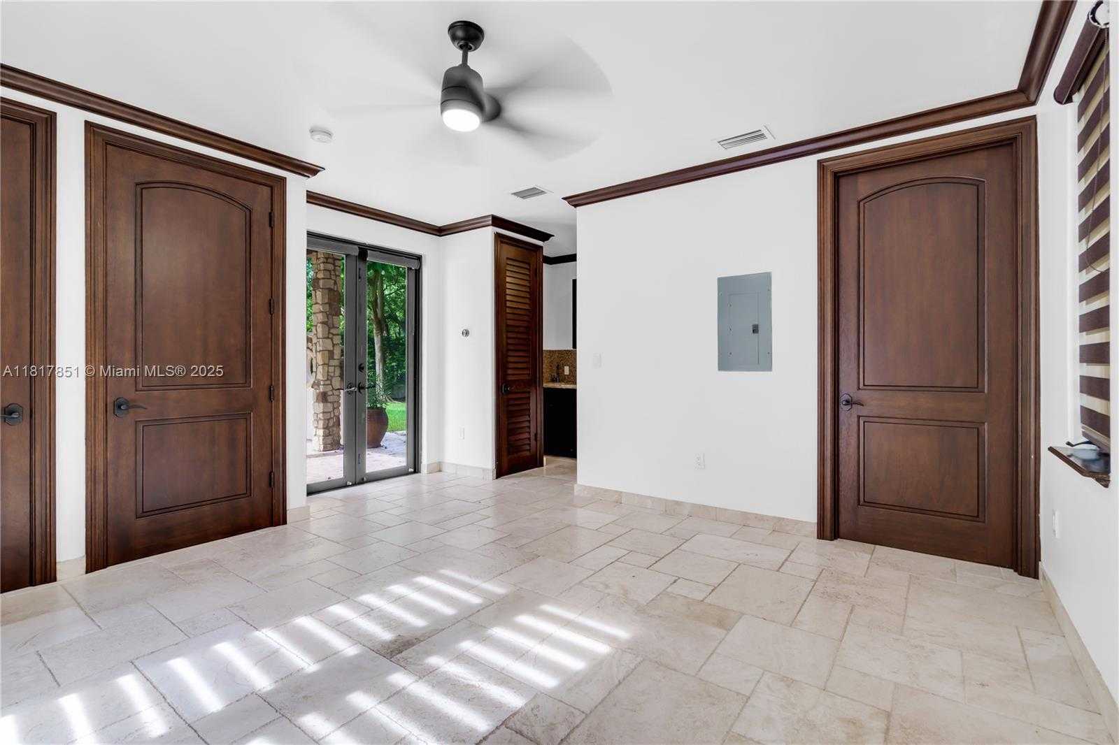 Small Image of 9801 SOUTH WEST 60TH CT, Pinecrest Number 38