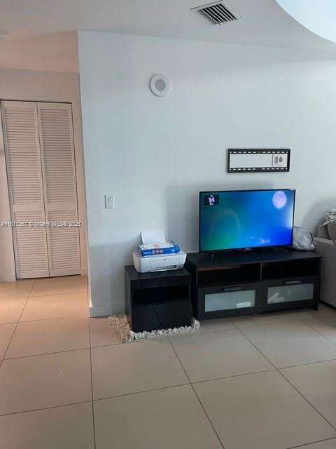 Small Image of 300 SOUTH BISCAYNE BLVD #L-634, Miami Number 2