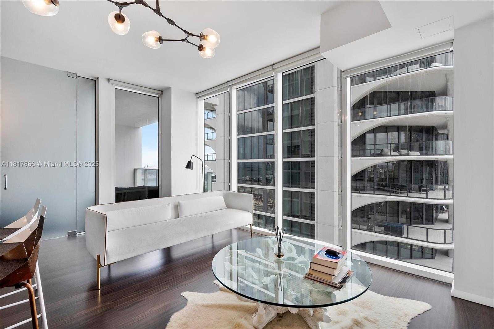 Small Image of 1040 BISCAYNE BLVD #1708, Miami Number 7