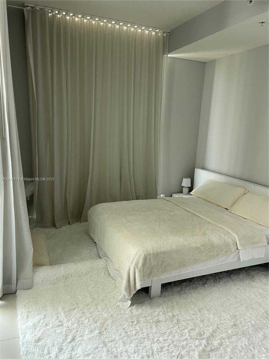 Small Image of 7928 EAST DR #1205, North Bay Village Number 10