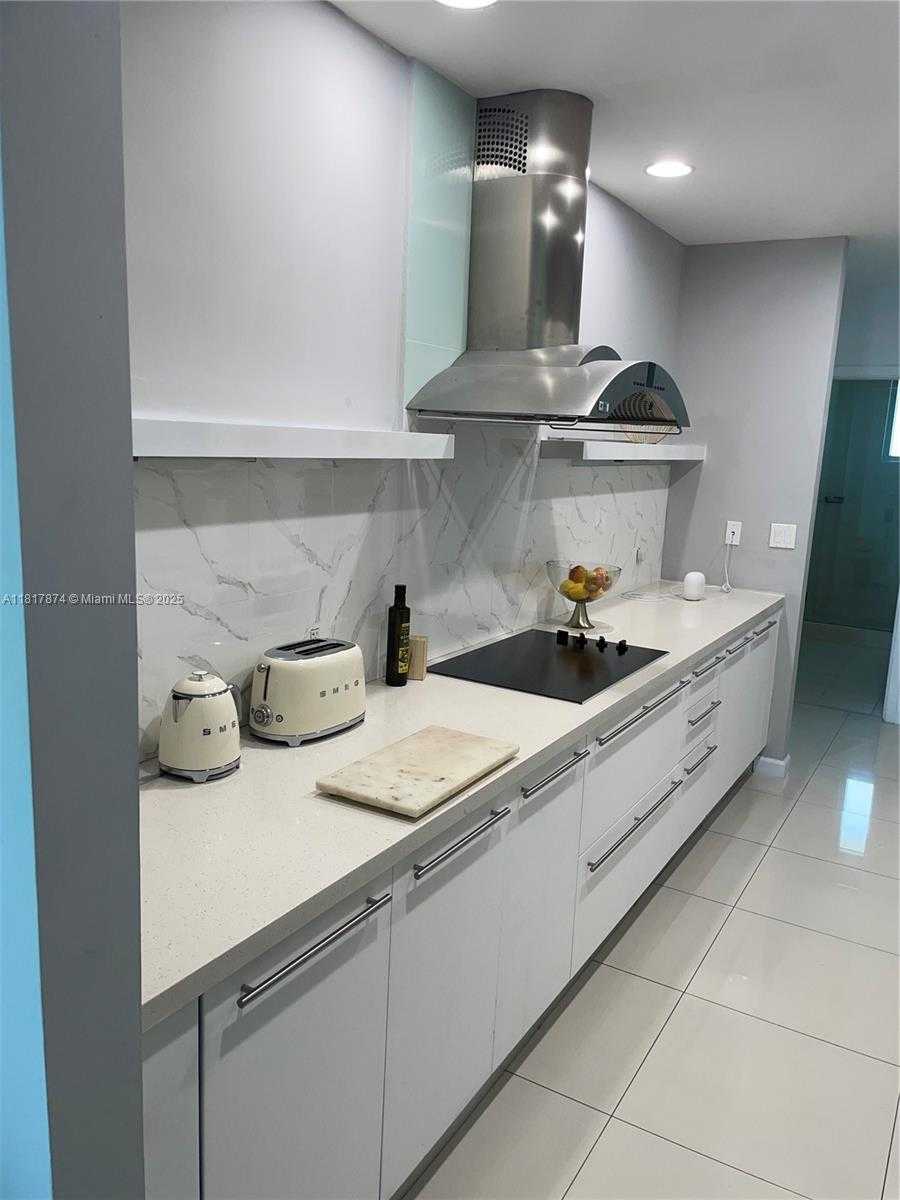 Small Image of 7928 EAST DR #1205, North Bay Village Number 18