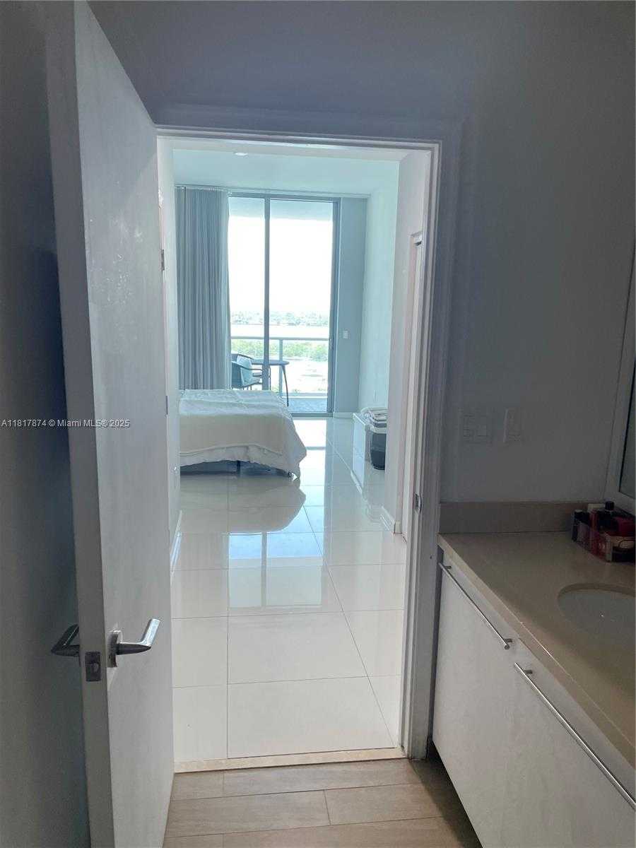 Small Image of 7928 EAST DR #1205, North Bay Village Number 3