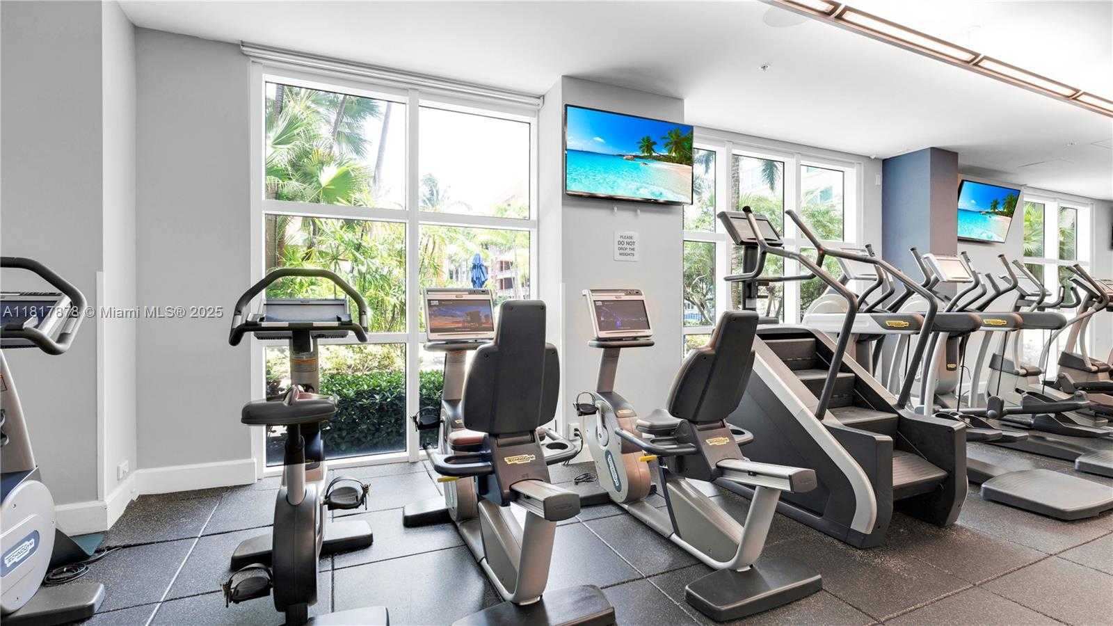 Small Image of 2000 NORTH BAYSHORE DR #218, Miami Number 26
