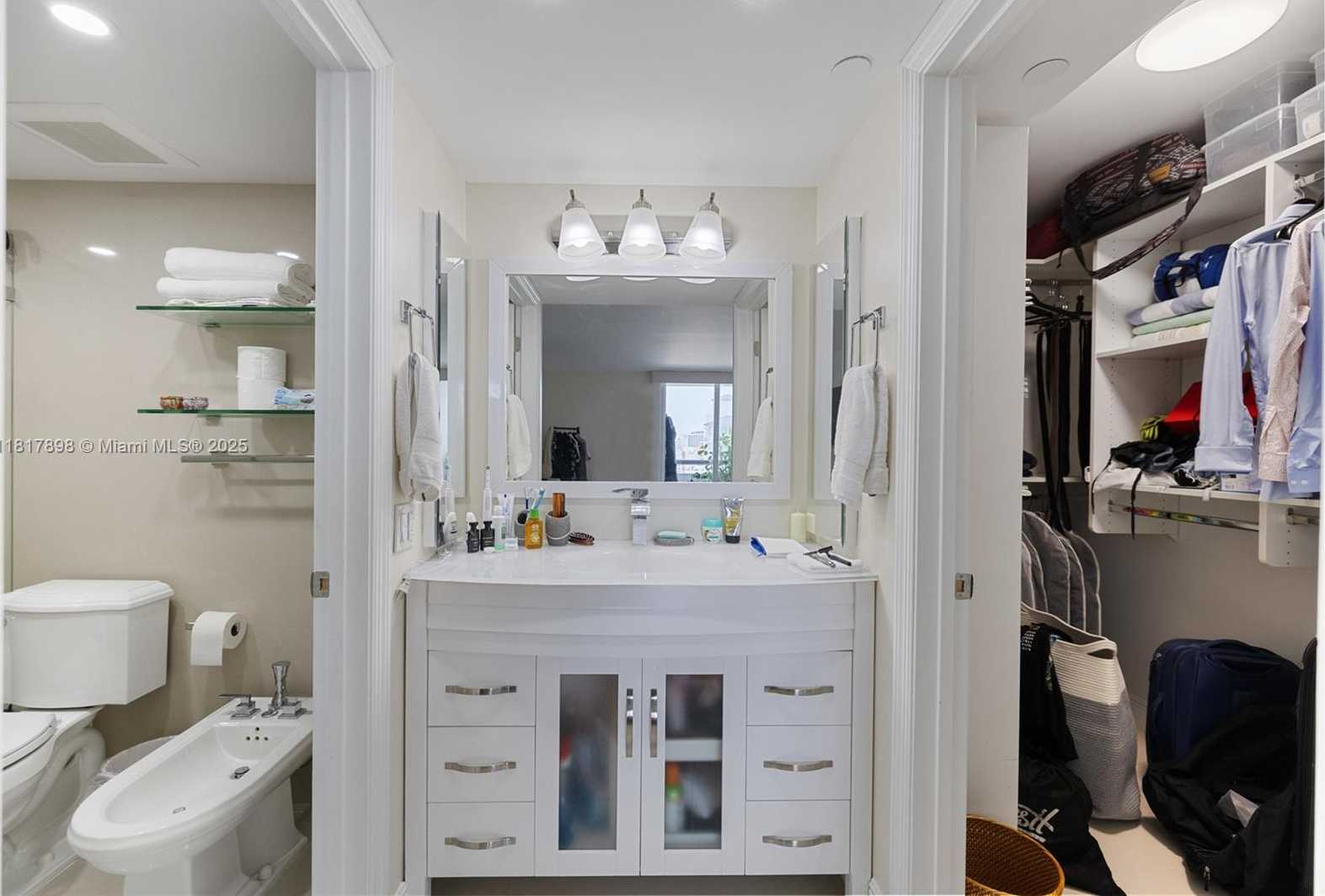 Small Image of 3200 COLLINS AVE #12-3, Miami Beach Number 17