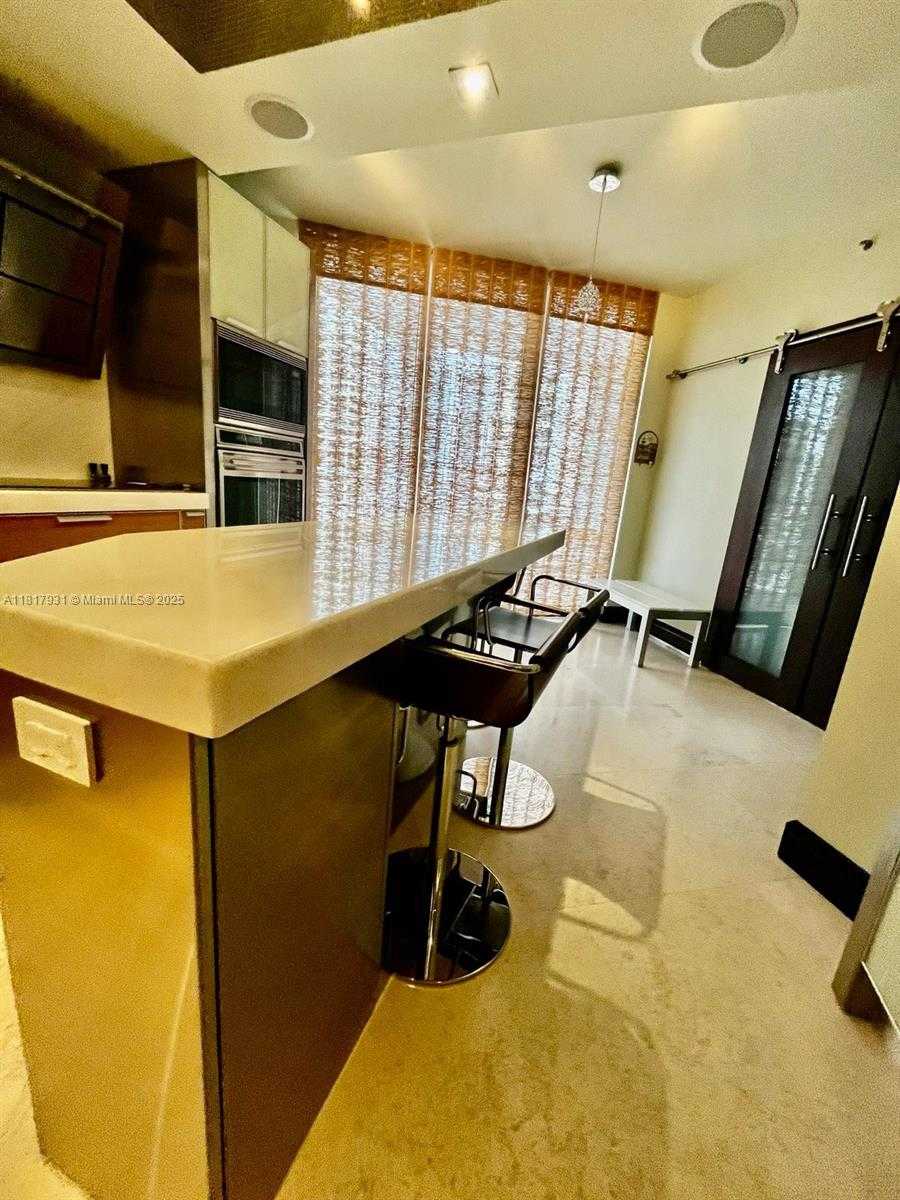 Small Image of 808 BRICKELL KEY DR #1508, Miami Number 18
