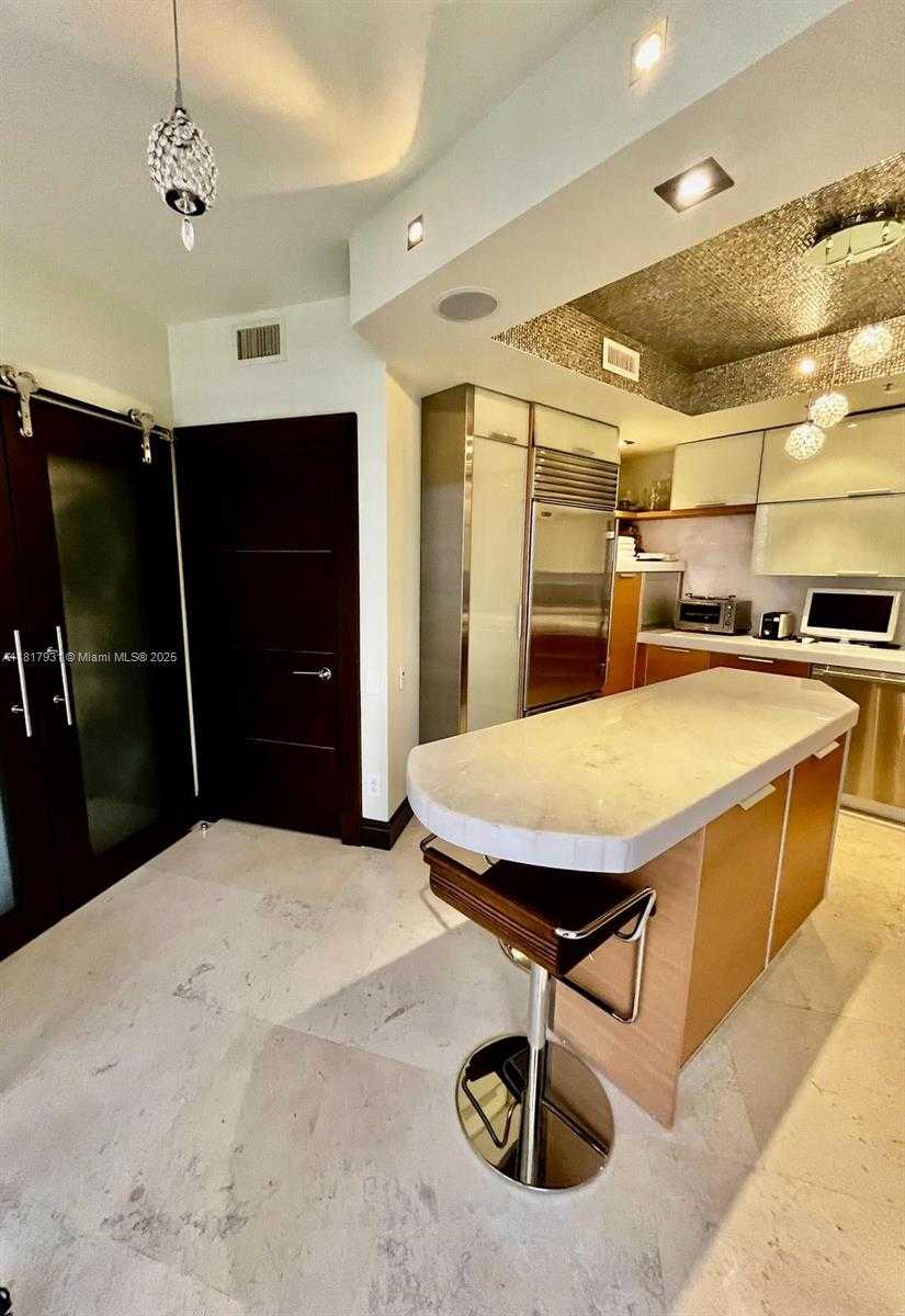 Small Image of 808 BRICKELL KEY DR #1508, Miami Number 26