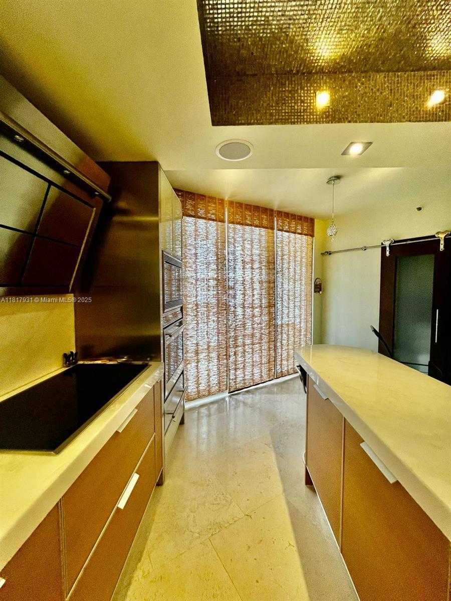 Small Image of 808 BRICKELL KEY DR #1508, Miami Number 28