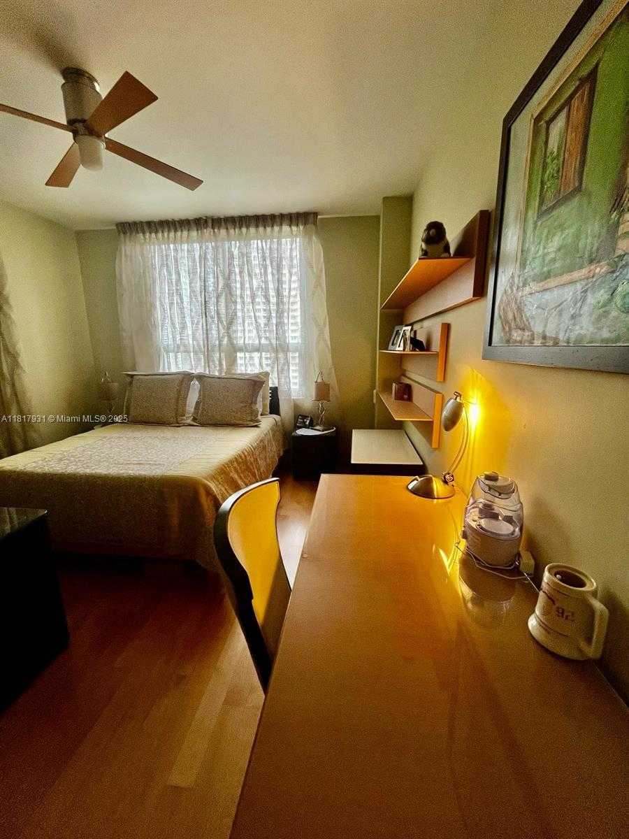 Small Image of 808 BRICKELL KEY DR #1508, Miami Number 30