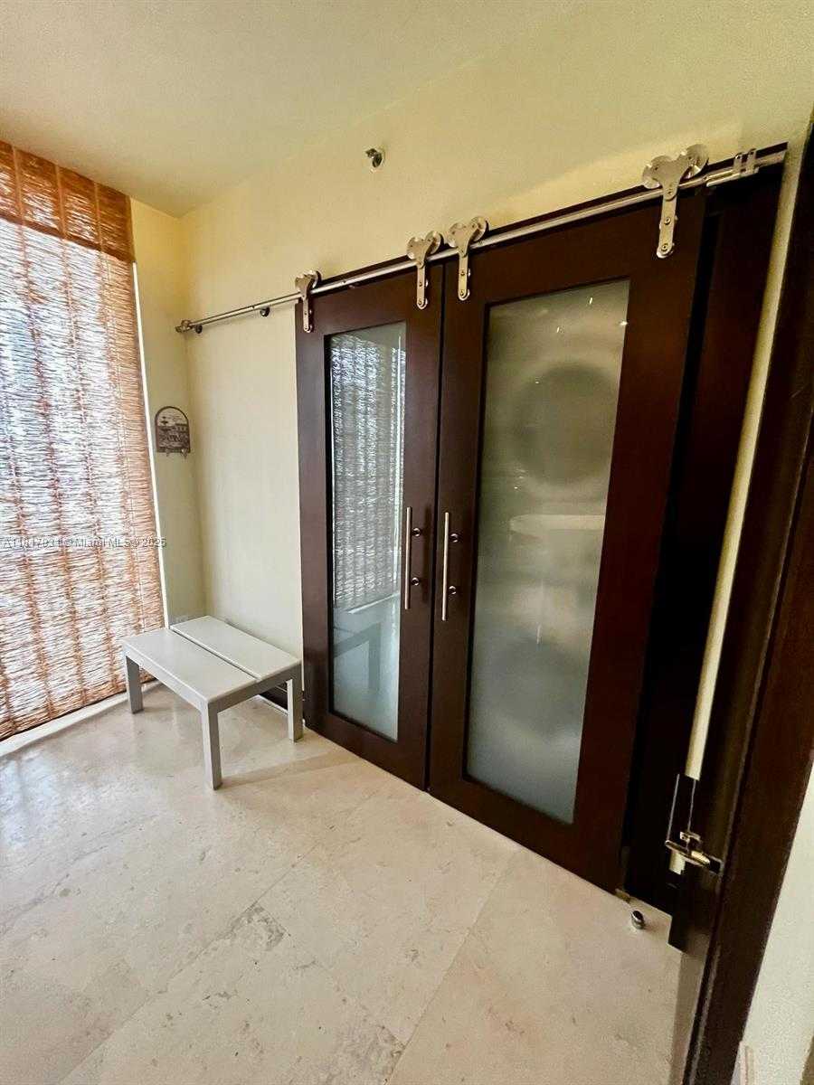Small Image of 808 BRICKELL KEY DR #1508, Miami Number 46