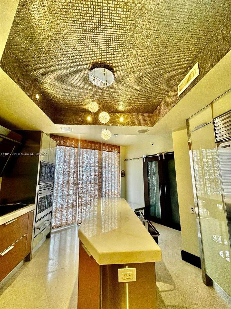 Small Image of 808 BRICKELL KEY DR #1508, Miami Number 52