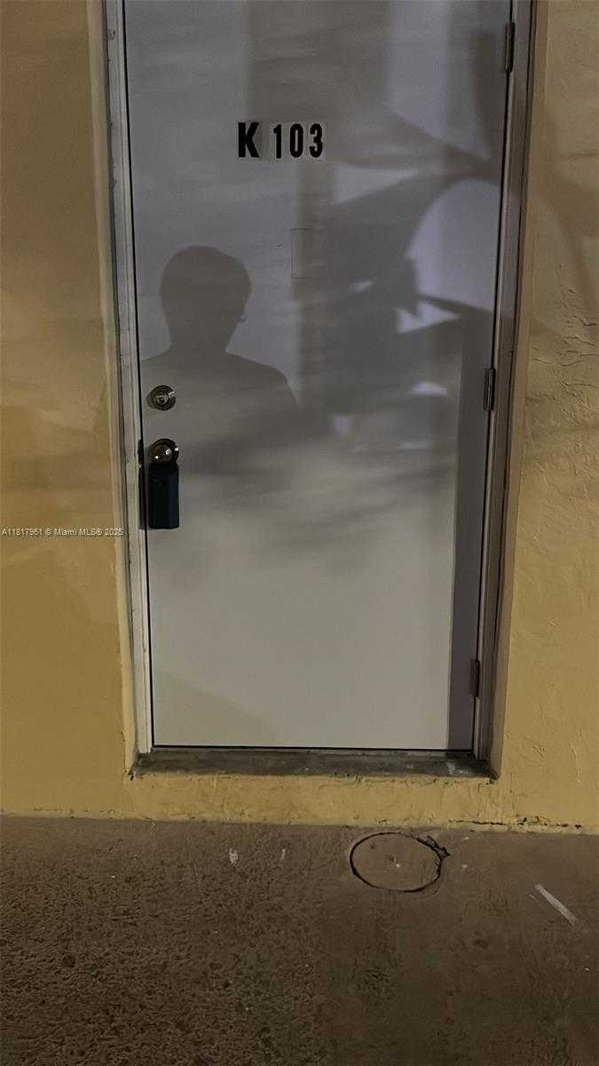 Small Image of 7410 SOUTH WEST 82ND ST #K103, Miami Number 6