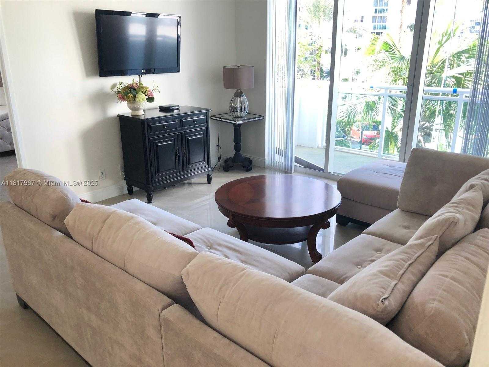 Small Image of 3001 SOUTH OCEAN DR #229, Hollywood Number 10