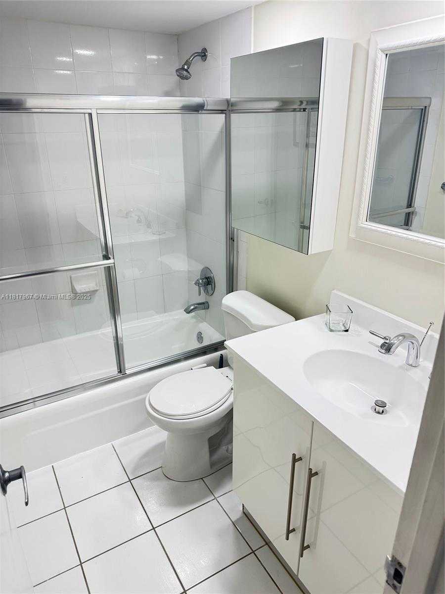 Small Image of 3001 SOUTH OCEAN DR #229, Hollywood Number 14