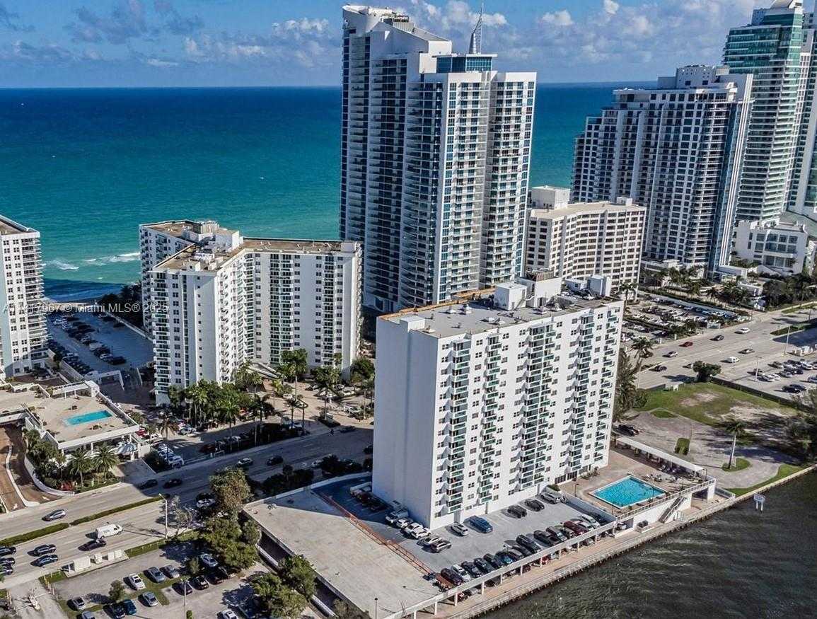 Small Image of 3001 SOUTH OCEAN DR #229, Hollywood Number 30
