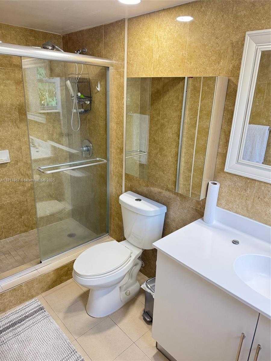 Small Image of 3001 SOUTH OCEAN DR #229, Hollywood Number 8