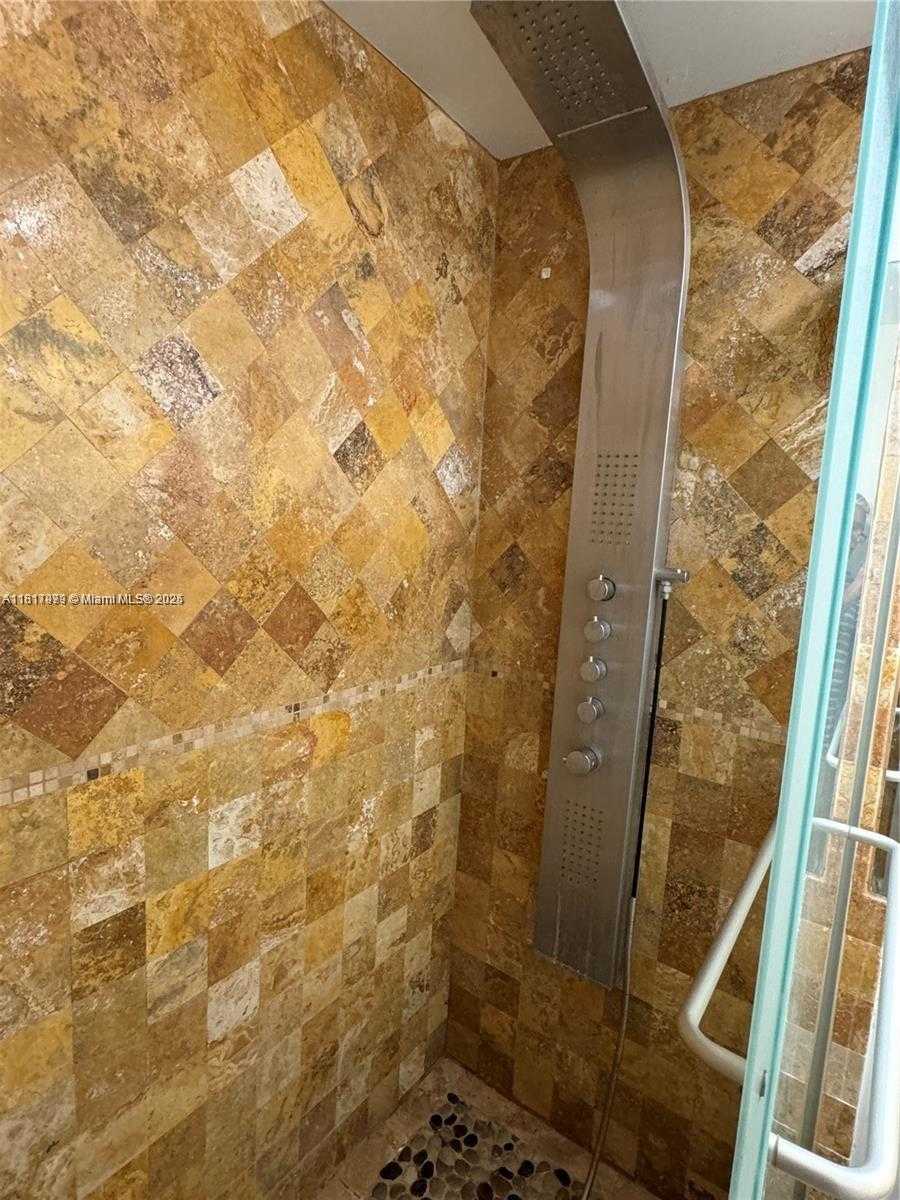 Small Image of 5091 NORTH WEST 7TH ST #615, Miami Number 29
