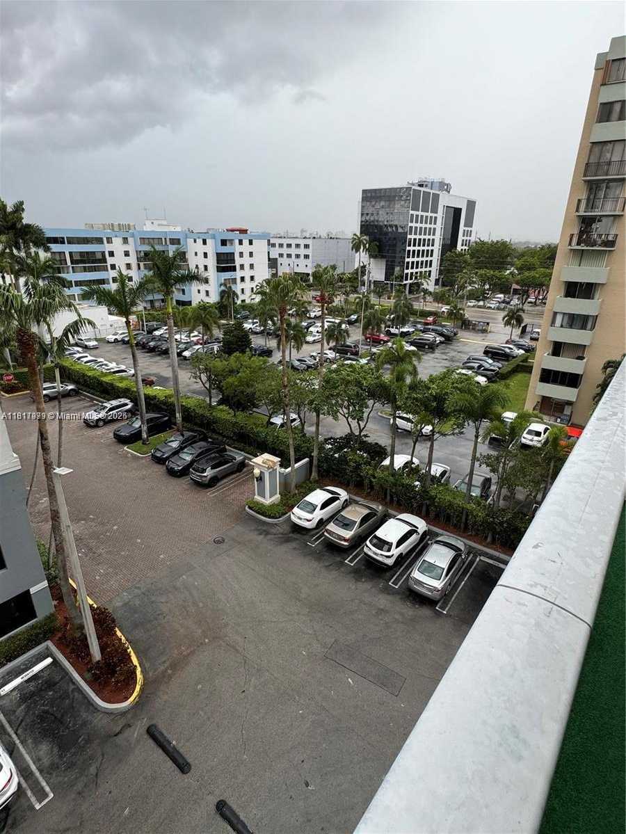 Small Image of 5091 NORTH WEST 7TH ST #615, Miami Number 38