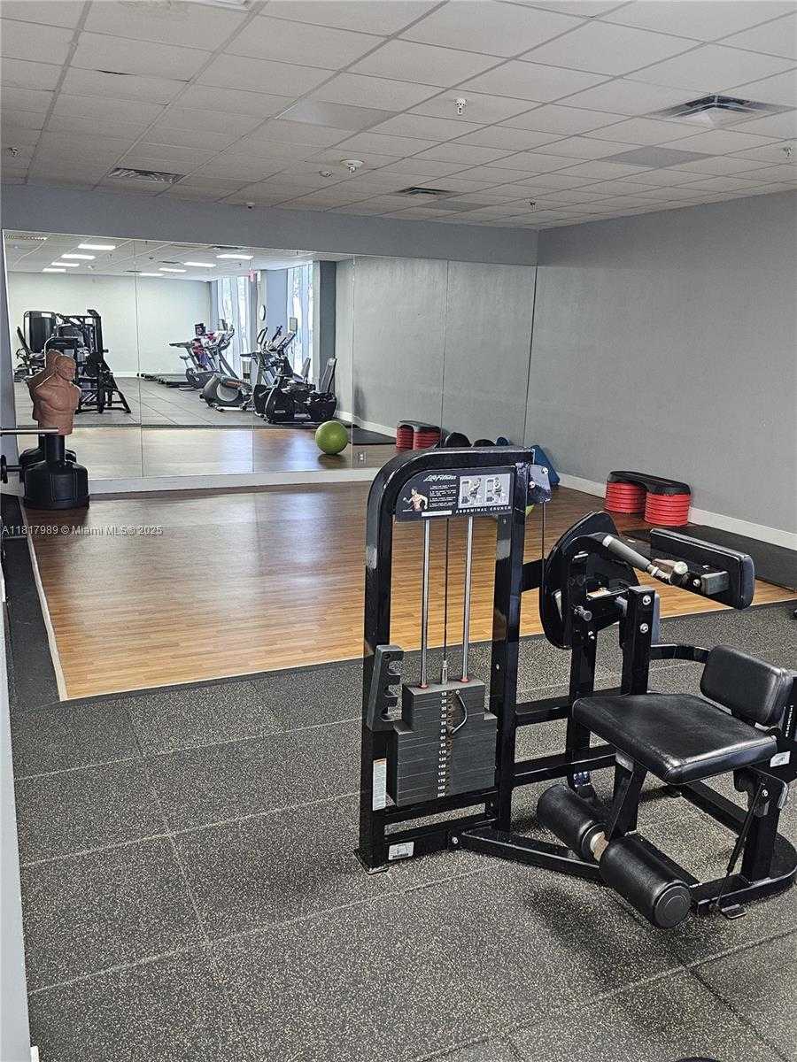 Small Image of 2030 SOUTH OCEAN DR #1511, Hallandale Beach Number 21