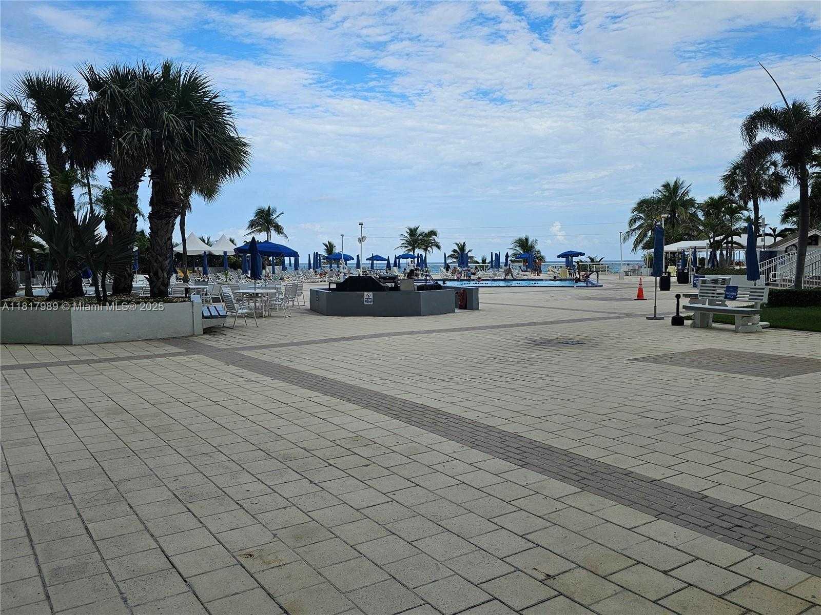 Small Image of 2030 SOUTH OCEAN DR #1511, Hallandale Beach Number 25