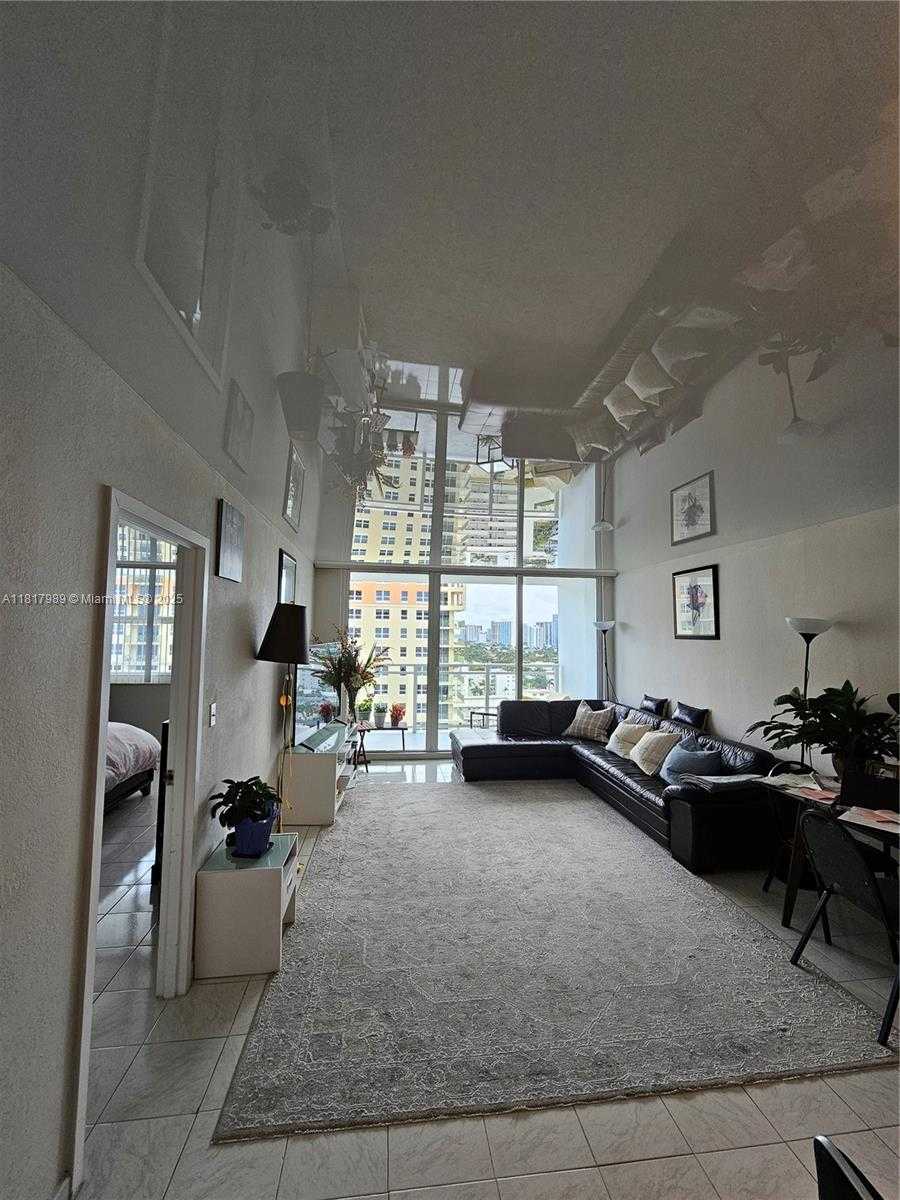 Small Image of 2030 SOUTH OCEAN DR #1511, Hallandale Beach Number 4