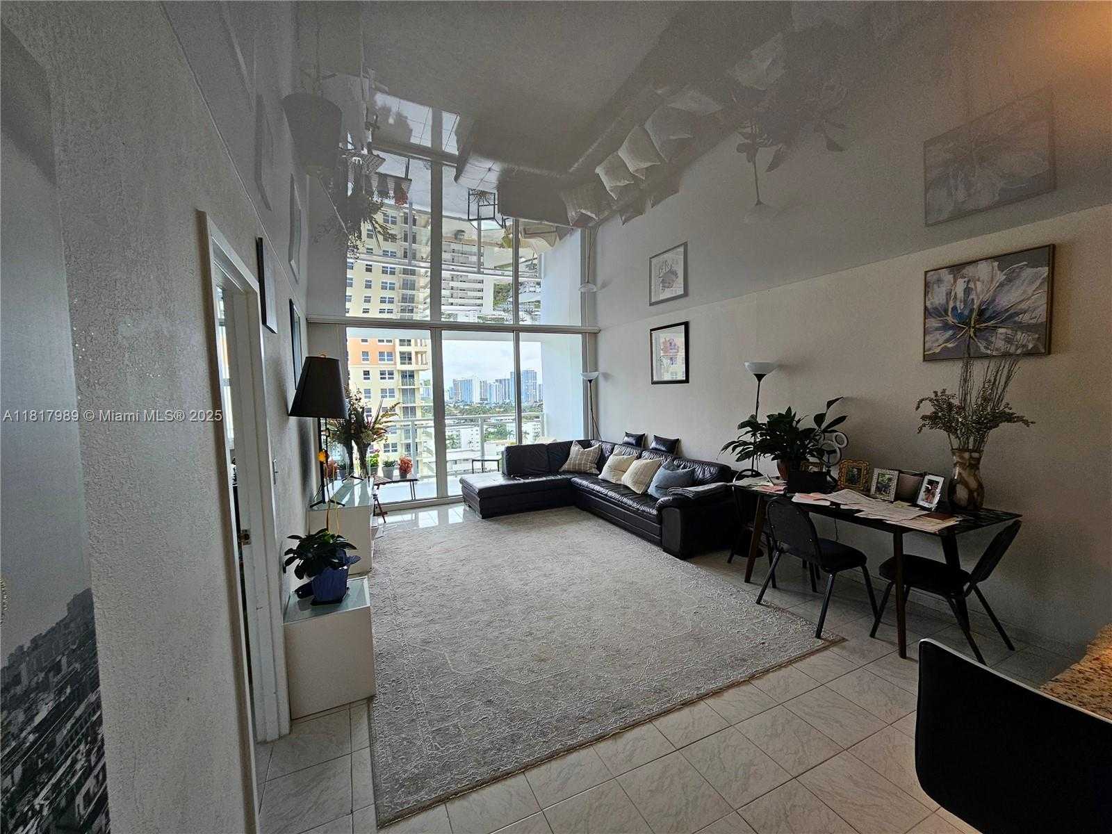 Small Image of 2030 SOUTH OCEAN DR #1511, Hallandale Beach Number 5