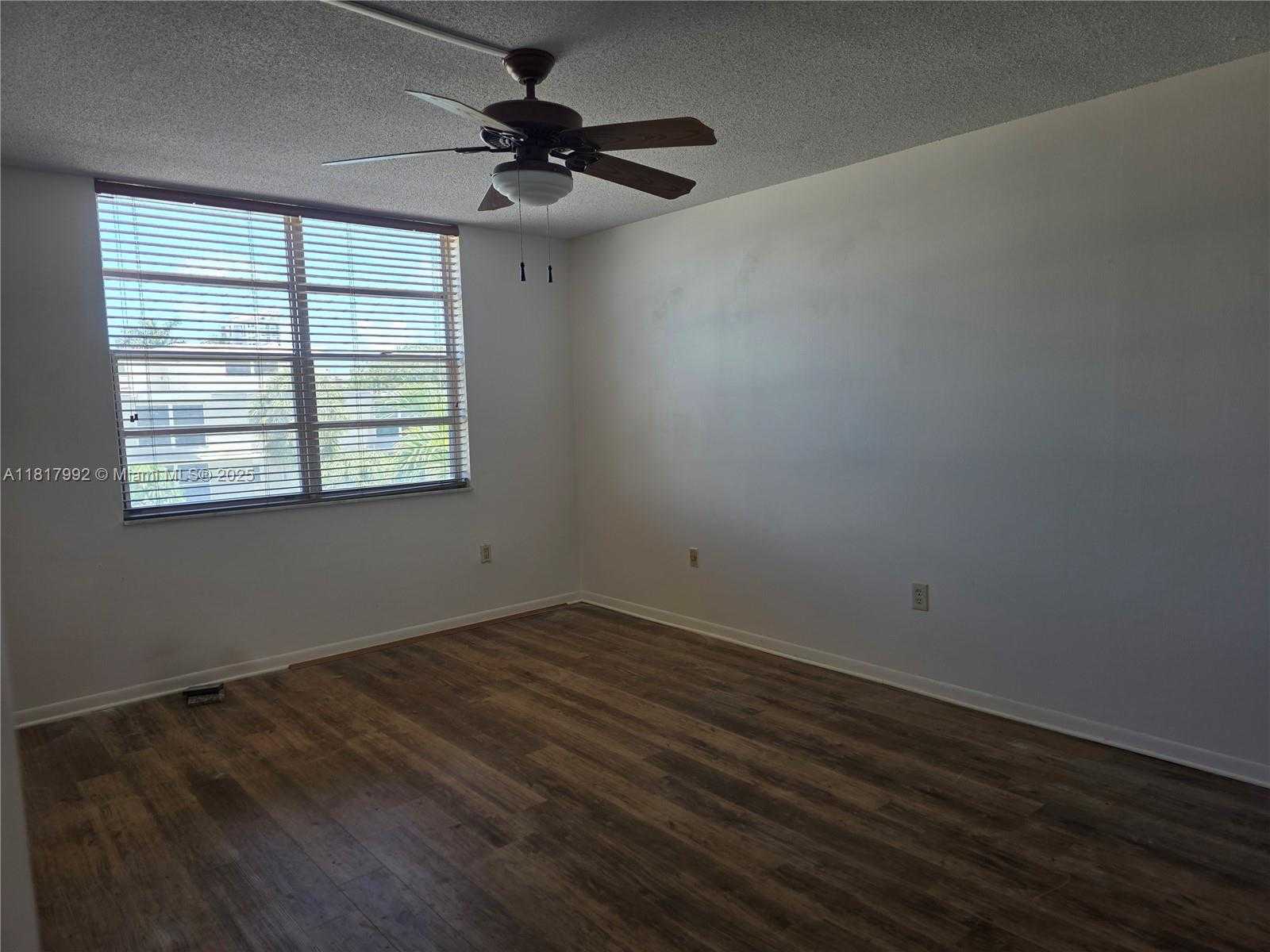 Small Image of 1080 94TH ST #302, Bay Harbor Islands Number 13