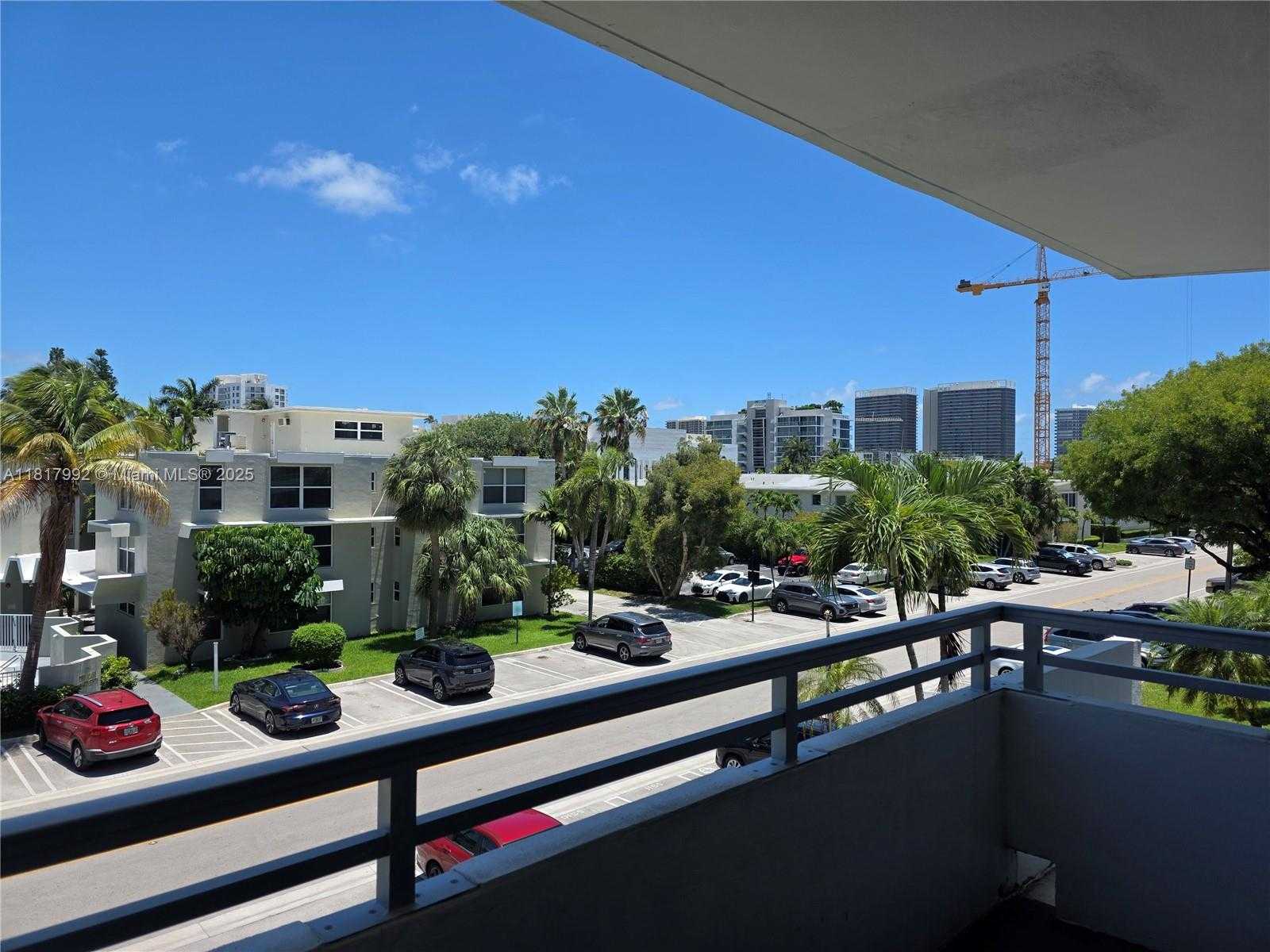 Small Image of 1080 94TH ST #302, Bay Harbor Islands Number 18