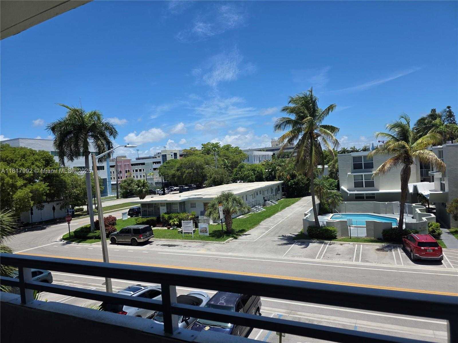 Small Image of 1080 94TH ST #302, Bay Harbor Islands Number 19
