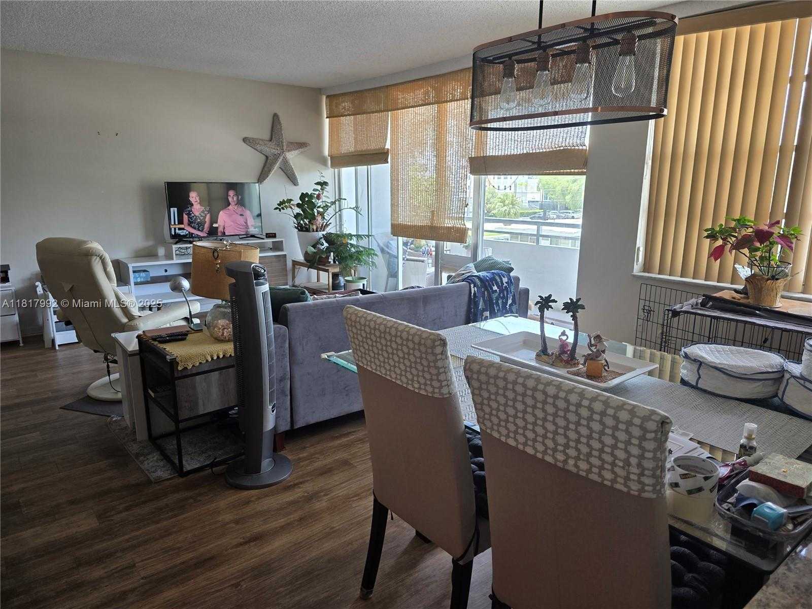 Small Image of 1080 94TH ST #302, Bay Harbor Islands Number 2