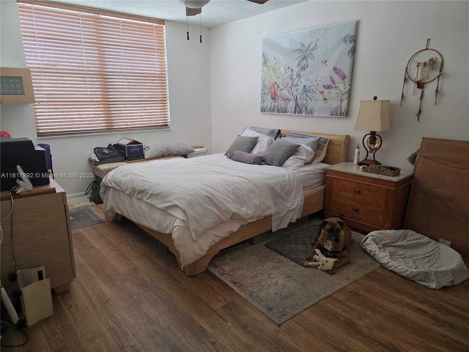 Small Image of 1080 94TH ST #302, Bay Harbor Islands Number 5