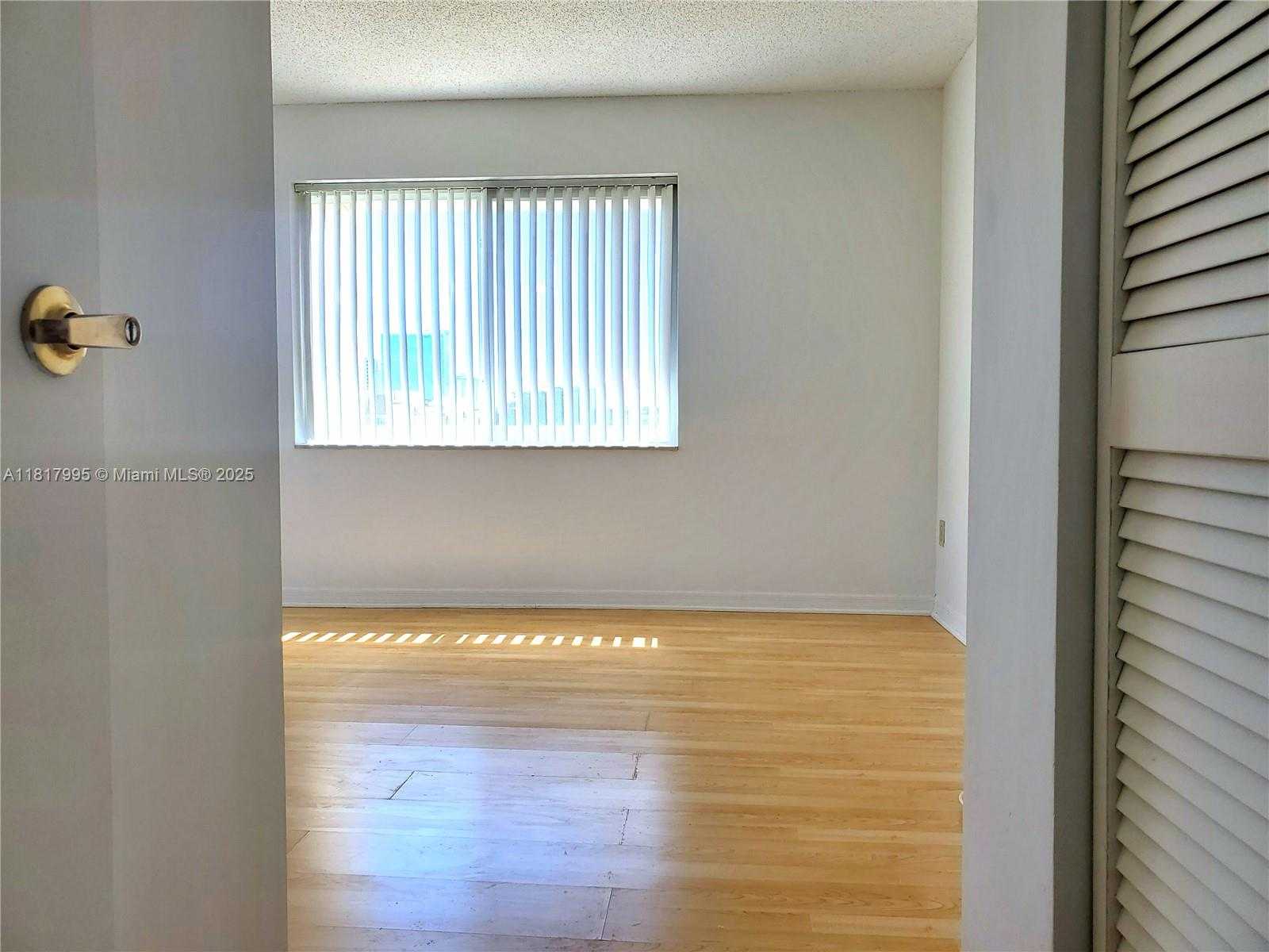 Small Image of 7705 CAMINO REAL #B401, Miami Number 11