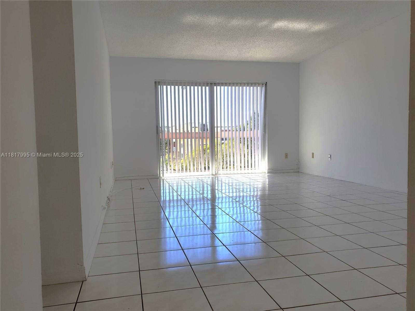 Small Image of 7705 CAMINO REAL #B401, Miami Number 5