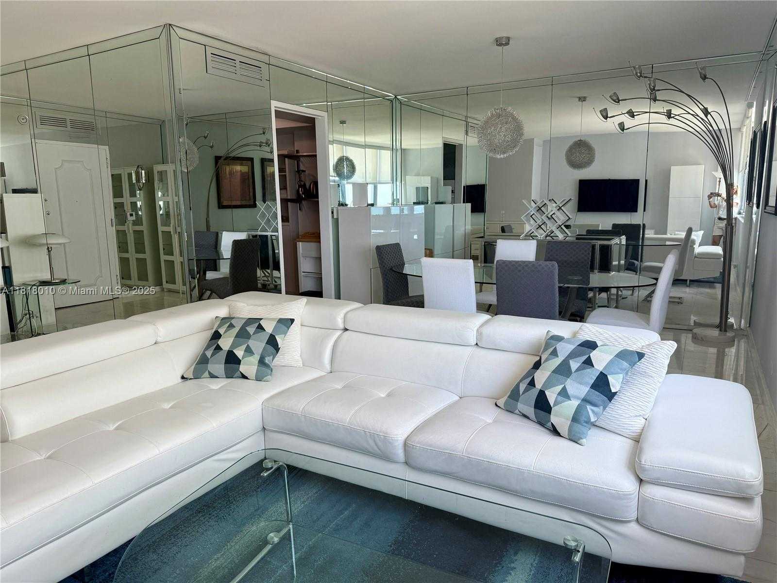 Small Image of 5055 COLLINS AVE #4A, Miami Beach Number 2