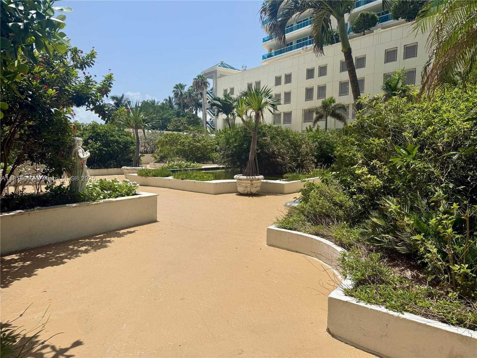 Small Image of 5055 COLLINS AVE #4A, Miami Beach Number 24
