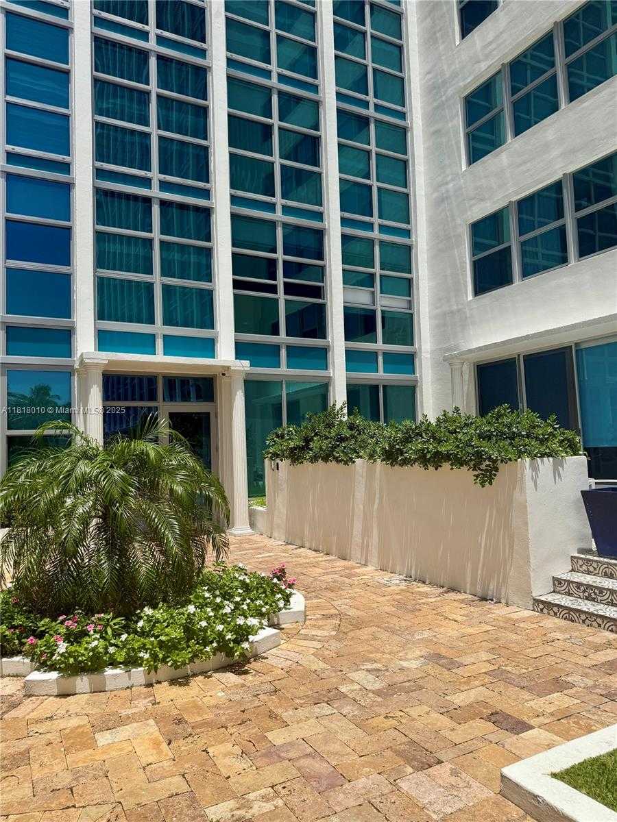 Small Image of 5055 COLLINS AVE #4A, Miami Beach Number 25