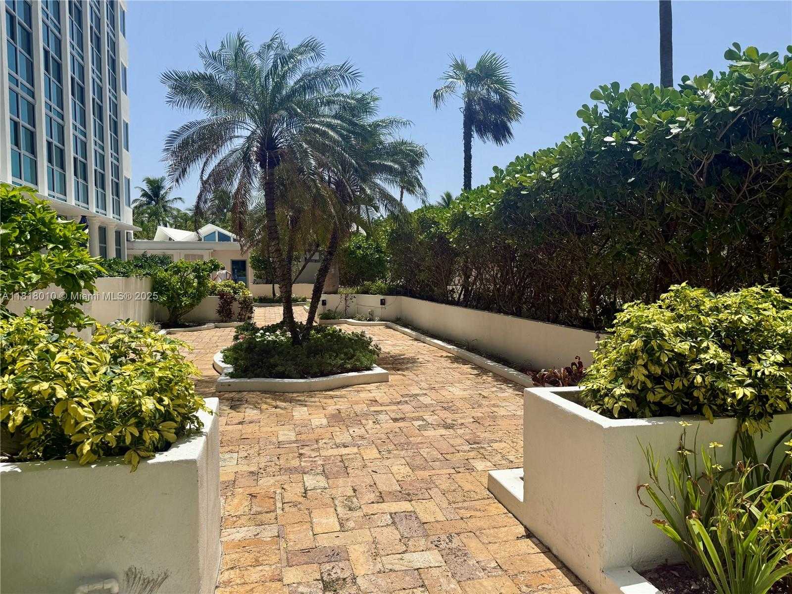 Small Image of 5055 COLLINS AVE #4A, Miami Beach Number 26