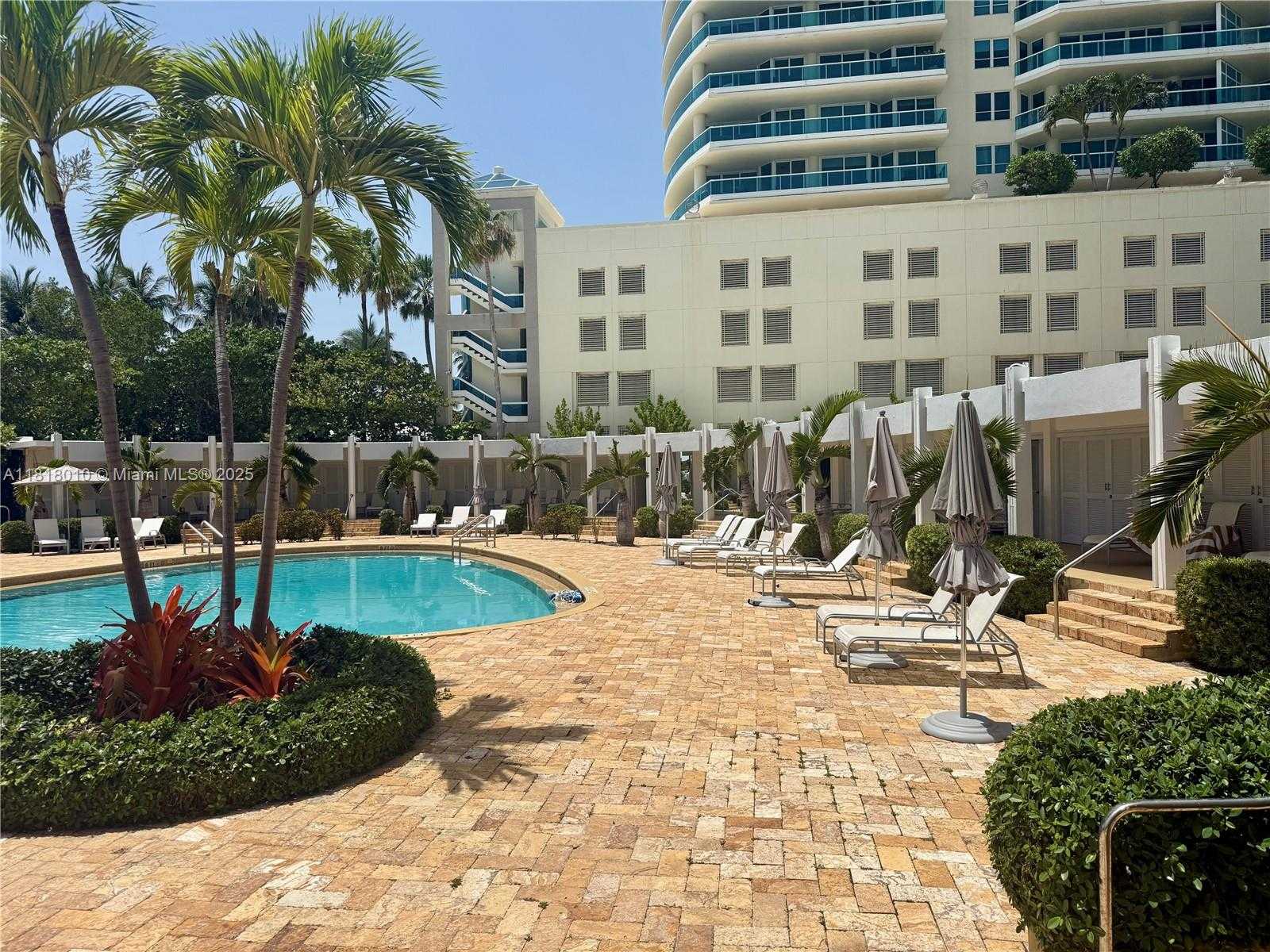 Small Image of 5055 COLLINS AVE #4A, Miami Beach Number 28